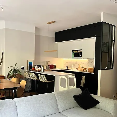 Typique Proche Tour Eiffel Apartment